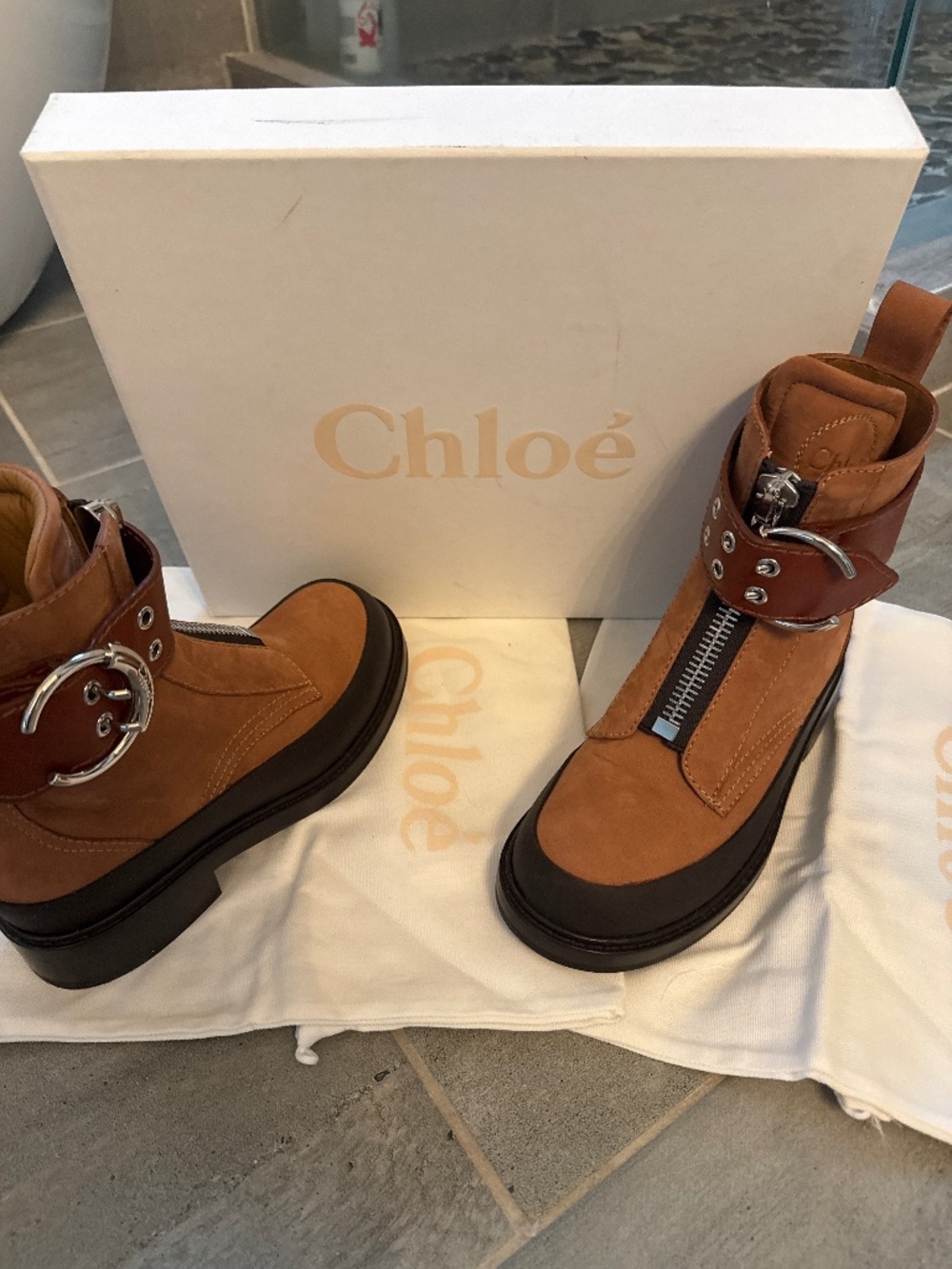 Chloe